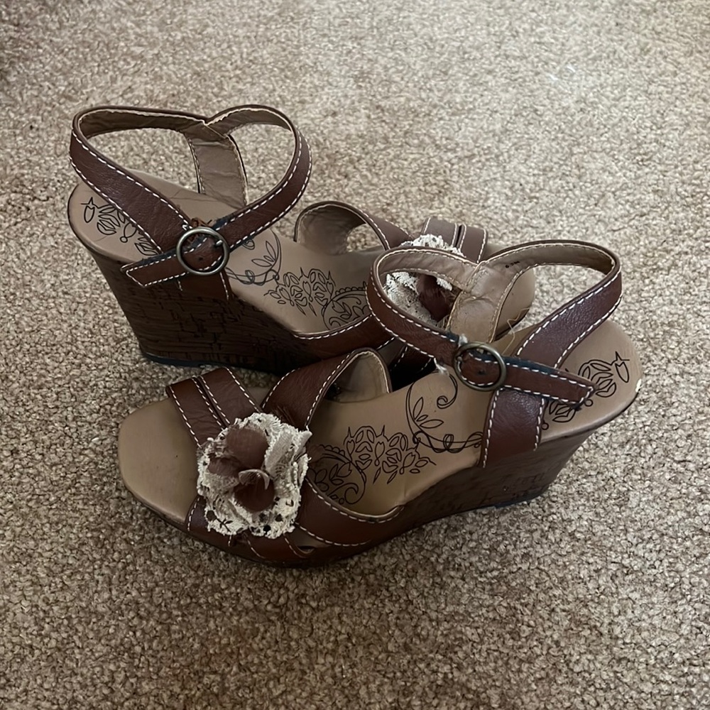 Jelly pop sandal wedges, size 6.5M, tan